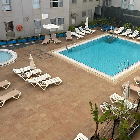 Acogedor Con Piscina Yedae